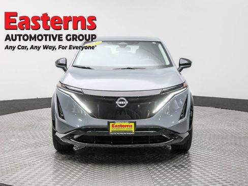 Used 2024 Nissan Ariya AWD image 2