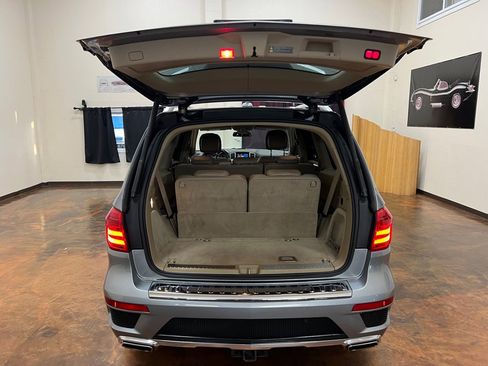 Used 2015 Mercedes-Benz GL 550 4MATIC image 14