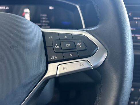 Certified 2024 Volkswagen Jetta SE w/ Panoramic Sunroof Package image 18