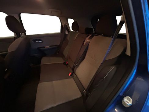 Used 2023 Nissan Rogue SV image 14