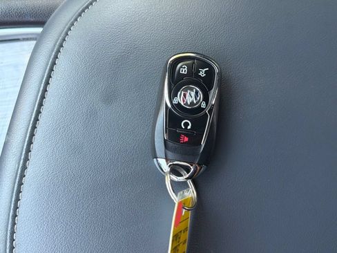 Used 2024 Buick Enclave Premium AWD/4WD image 25