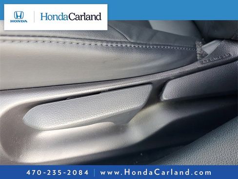 Used 2020 Toyota Prius XLE image 10