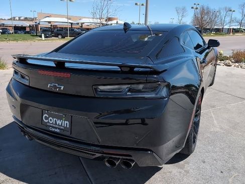 Used 2018 Chevrolet Camaro SS w/ Redline Edition RWD image 9