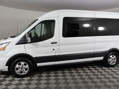 Used 2020 Ford Transit 350 XLT image 9