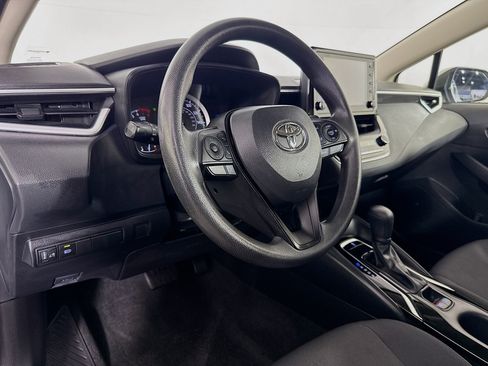 Used 2022 Toyota Corolla LE FWD image 21