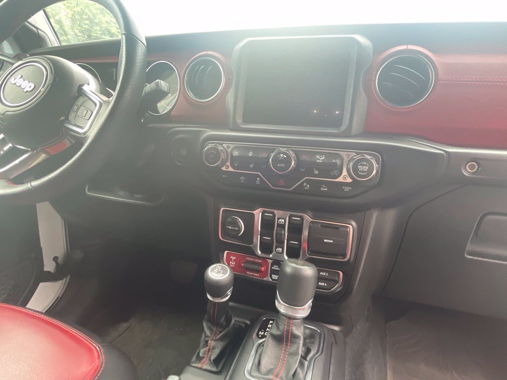 Used 2023 Jeep Wrangler Unlimited Rubicon 392 AWD/4WD image 18