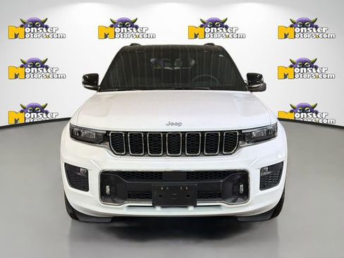 Used 2024 Jeep Grand Cherokee L Overland w/ Luxury Tech Group IV image 2