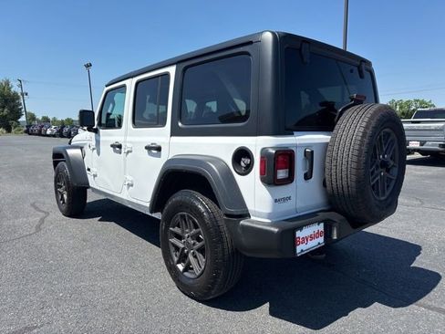 Used 2024 Jeep Wrangler Unlimited Sport AWD/4WD image 12