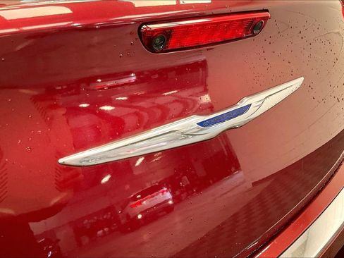 Used 2018 Chrysler 300 Limited w/ Light Group image 27