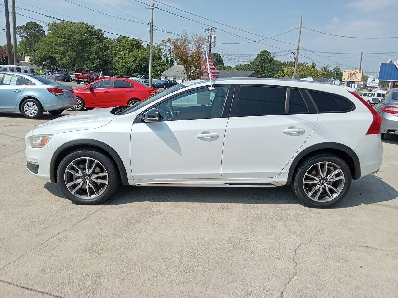 Used 2015 Volvo V60 T5 Cross Country w/ Protection Package AWD/4WD image 3