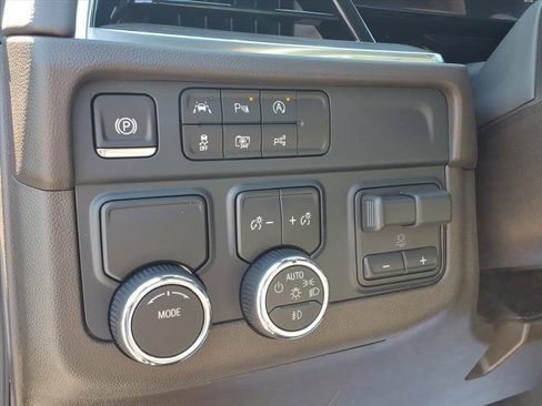New 2026 Chevrolet Suburban LT w/ Comfort Package RWD image 15