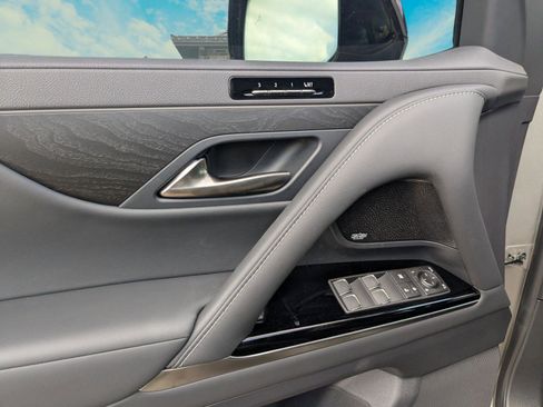 New 2026 Lexus LX 700h Luxury AWD/4WD image 7