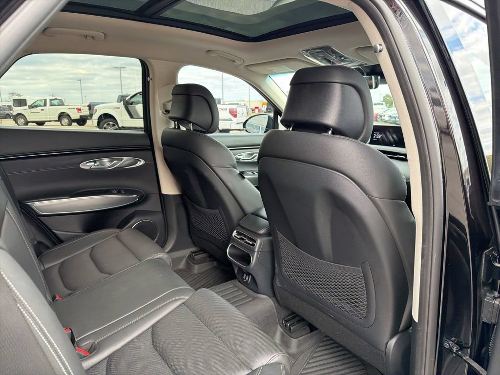 Used 2024 Genesis GV70 2.5T w/ Select Package AWD/4WD image 19