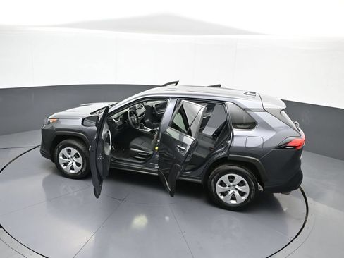 Certified 2022 Toyota RAV4 LE AWD/4WD image 43