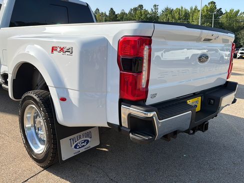 Used 2024 Ford F450 Lariat w/ Lariat Ultimate Package AWD/4WD image 10