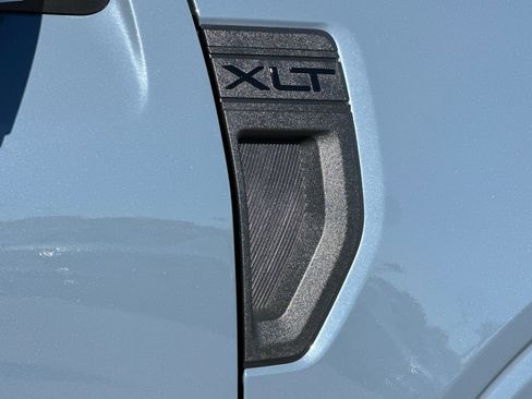 New 2025 Ford Maverick XLT w/ XLT Luxury Package image 24