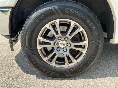 Used 2019 Ford F150 Lariat w/ Equipment Group 501A Mid AWD/4WD image 7