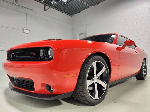 Used 2015 Dodge Challenger R/T Plus image 17