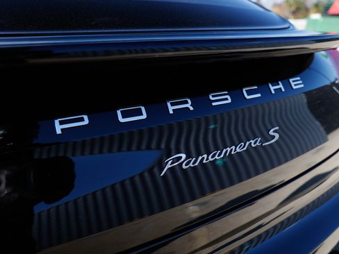 Used 2016 Porsche Panamera S image 54