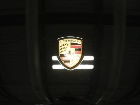 Certified 2026 Porsche Macan AWD/4WD image 29