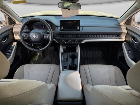 Used 2025 Honda Accord LX image 9