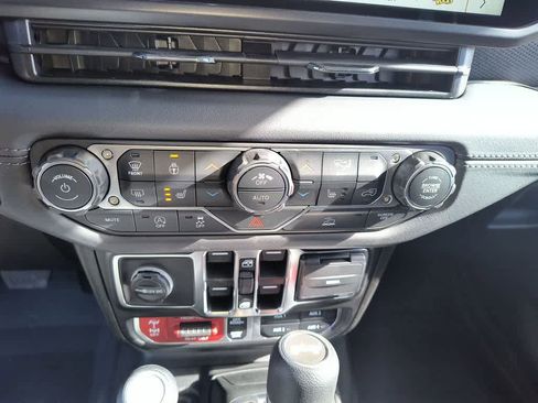 New 2026 Jeep Wrangler Unlimited Rubicon image 18