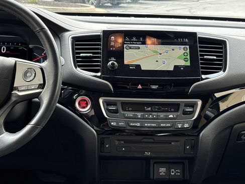 Used 2019 Honda Pilot Touring image 30