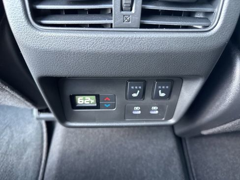 New 2026 Nissan Rogue Platinum AWD/4WD image 16