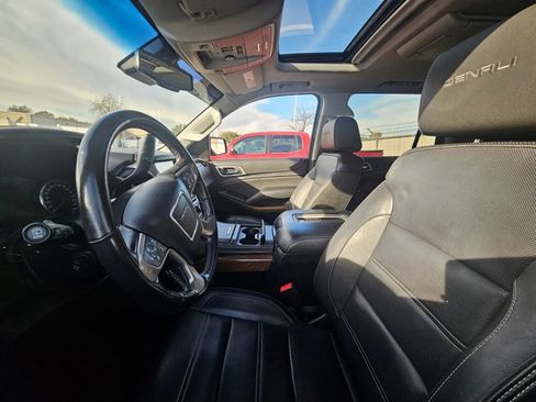 Used 2020 GMC Yukon Denali w/ Open Road Package image 8