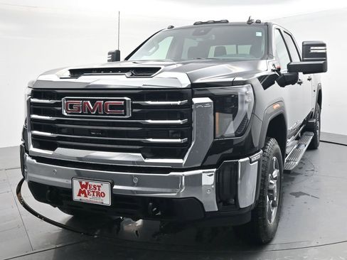New 2026 GMC Sierra 3500 SLE w/ SLE Value Package image 2