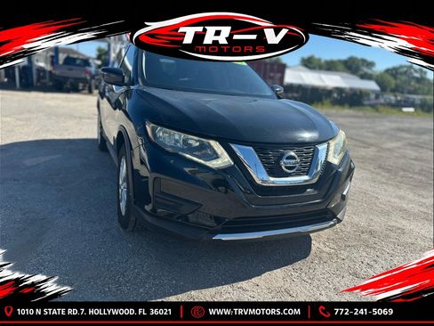 Used 2020 Nissan Rogue SV FWD image 4