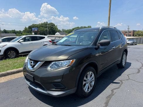 Used 2016 Nissan Rogue SV w/ SV Premium Package AWD/4WD image 3
