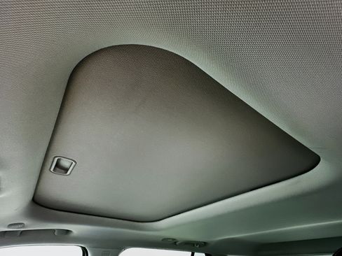 Used 2023 Jeep Grand Cherokee Laredo w/ Luxury Tech Group I image 25