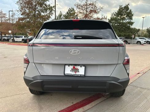 Used 2026 Hyundai Kona SEL Sport FWD image 7