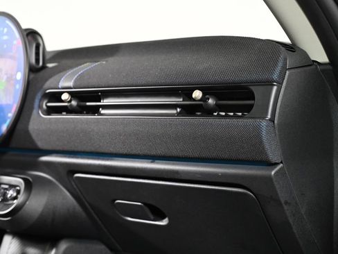 Certified 2025 MINI Cooper S image 22