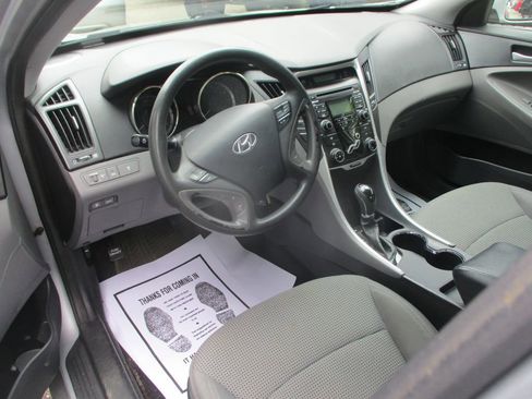 Used 2011 Hyundai Sonata GLS image 13