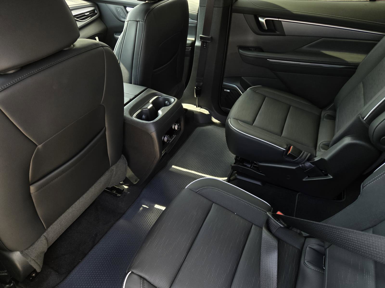 New 2026 Buick Enclave Sport Touring w/ Power Package FWD image 6