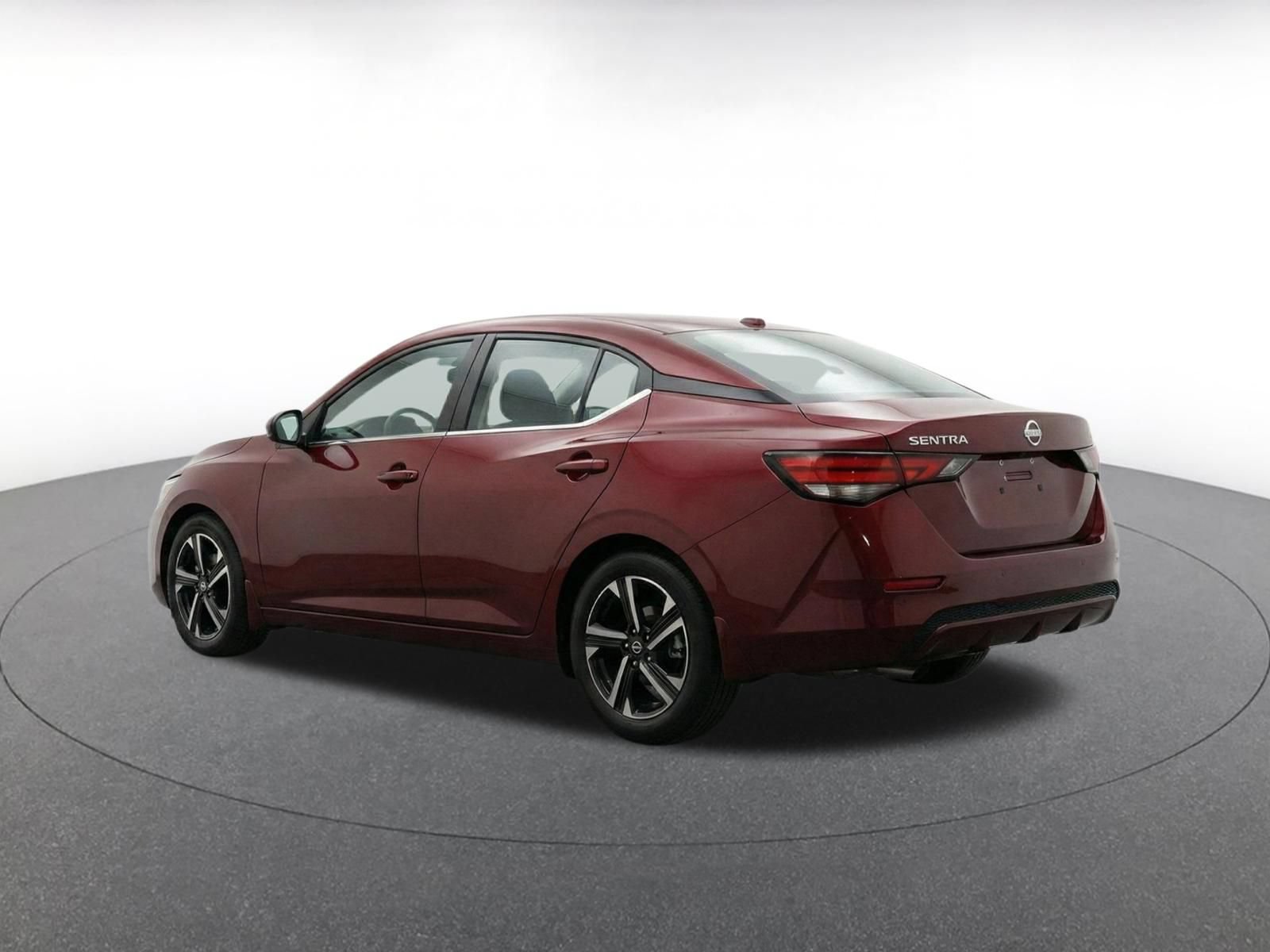 Used 2025 Nissan Sentra SV FWD image 6