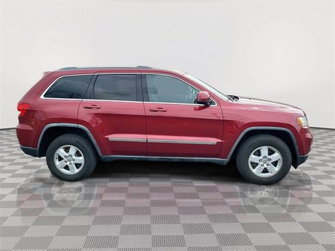 Used 2012 Jeep Grand Cherokee Laredo w/ Laredo E Group image 6