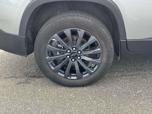 Used 2023 Chevrolet Traverse RS AWD/4WD image 10