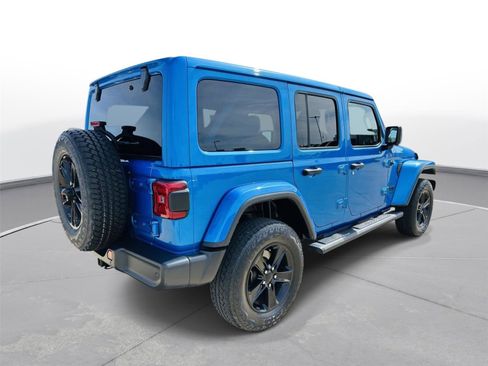 Used 2022 Jeep Wrangler Unlimited Sahara image 36