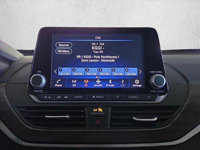 Used 2025 Nissan Altima 2.5 SV FWD image 13