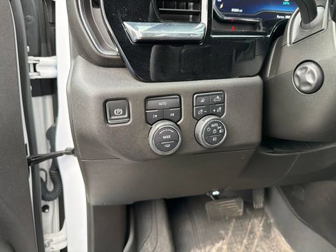 Used 2024 Chevrolet Silverado 1500 LTZ w/ LTZ Convenience Package II AWD/4WD image 15