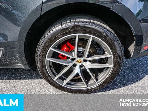 Used 2023 Porsche Macan S AWD/4WD image 17