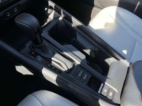 Certified 2025 Honda Accord SE image 19