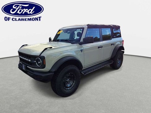 Used 2025 Ford Bronco 4-Door w/ Sasquatch Package AWD/4WD image 4
