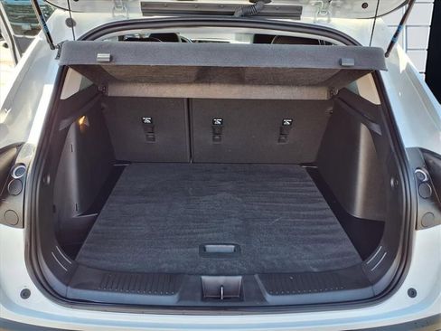 Used 2024 Chevrolet Trax LT image 25