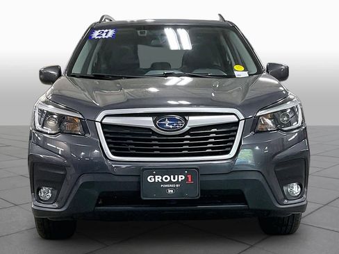 Used 2021 Subaru Forester Premium AWD/4WD image 4