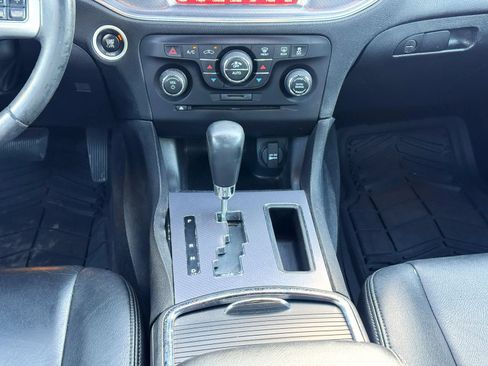 Used 2014 Dodge Charger R/T w/ Wheels & Tunes Group RWD image 17