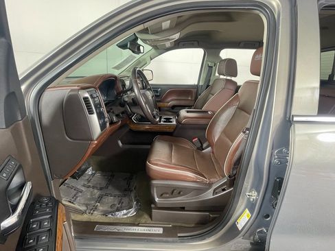Used 2017 Chevrolet Silverado 1500 High Country image 12